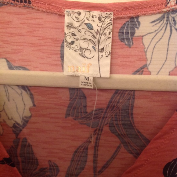 NWT Naif Dusty Rose Floral Medium Faux Wrap Top - Picture 5 of 6